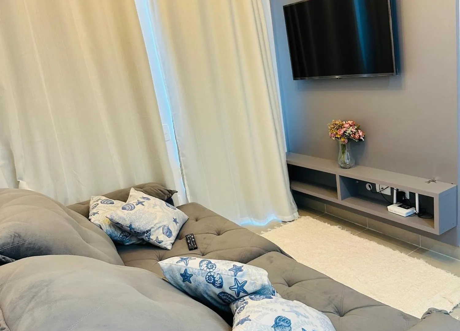 Apartman Aconchego Da Ale Em Porto, Ar Condicionado E Piscina, Apartamento Inteiro, Cozinha Completa, Wifi, 02 Quartos Confortaveis, Travesseiro Nasa , Colchao Confortavel Ideal Para Ferias Descanso Lazer Ou Negocios Porto Seguro