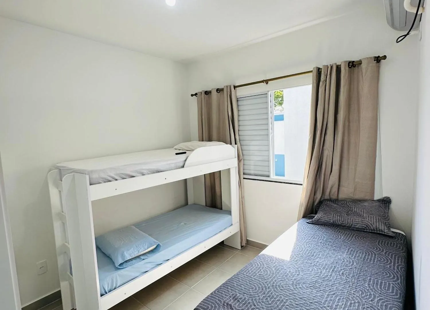 Aconchego Da Ale Em Porto, Ar Condicionado E Piscina, Apartamento Inteiro, Cozinha Completa, Wifi, 02 Quartos Confortaveis, Travesseiro Nasa , Colchao Confortavel Ideal Para Ferias Descanso Lazer Ou Negocios Porto Seguro Brazília